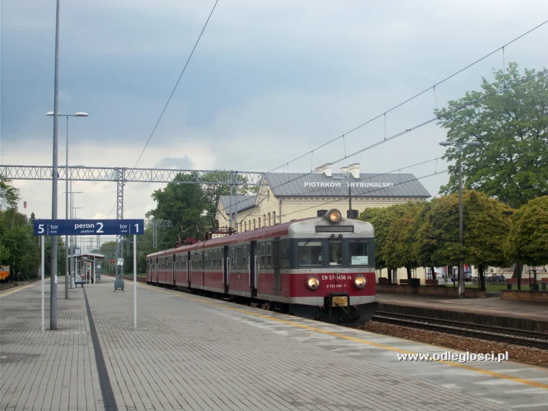 Pkp Piotrków Trybunalski Rozkład Jazdy Dworzec kolejowy - Piotrków Trybunalski. Zdjęcie nr 7 / 435