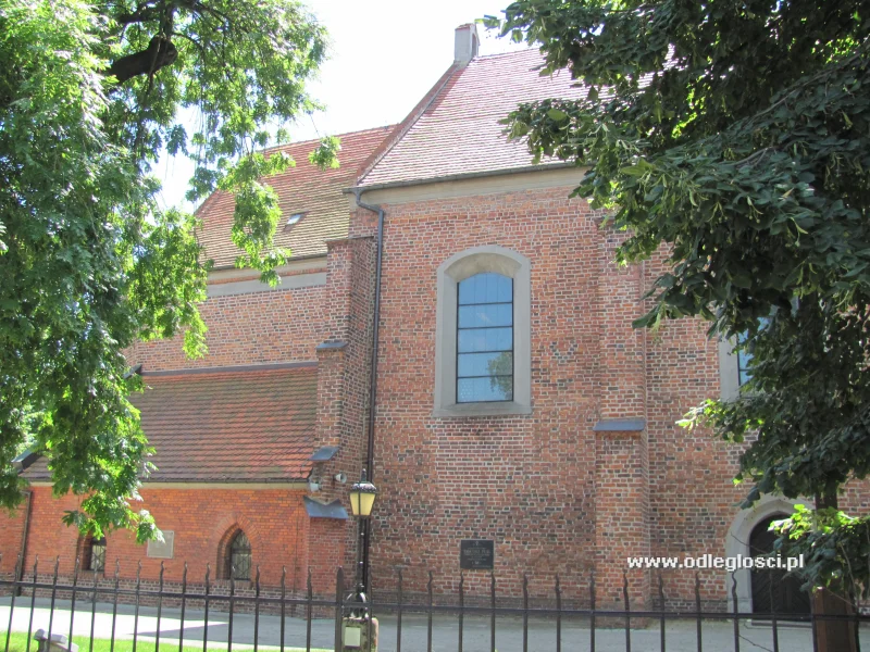 Parafia św Piotra I Pawła W Kostrzynie Kościół p.w. Piotra i Pawła - Kostrzyn. Zdjęcie nr 13 / 23