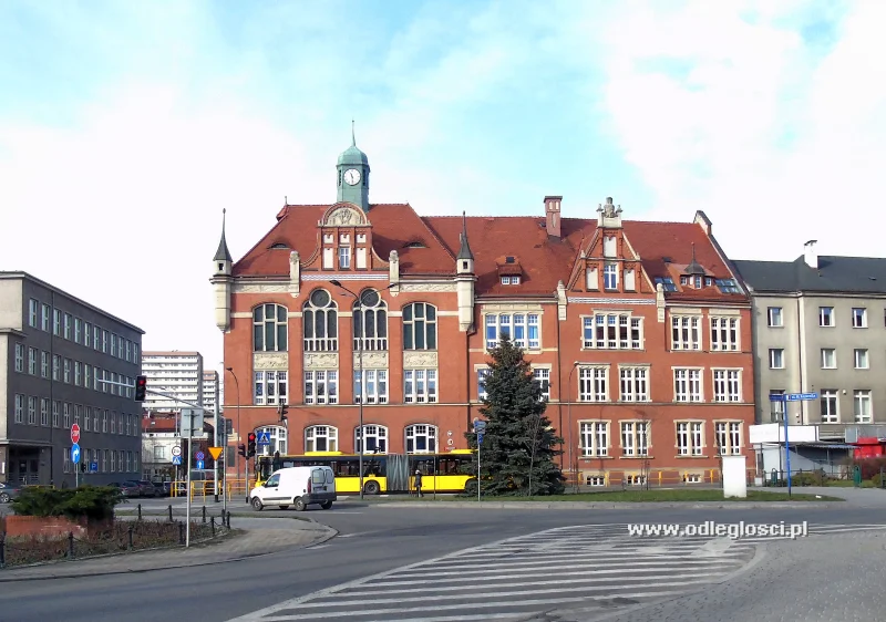 Liceum Ogólnokształcące im. Marii Skłodowskiej-Curie - Chorzów